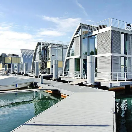 In A Floating House On The Geierswalder *