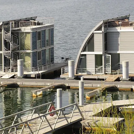 Apartment In A Floating House On The Geierswalder *